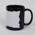 Taza luminosa azul de 11 onzas con borde irregular